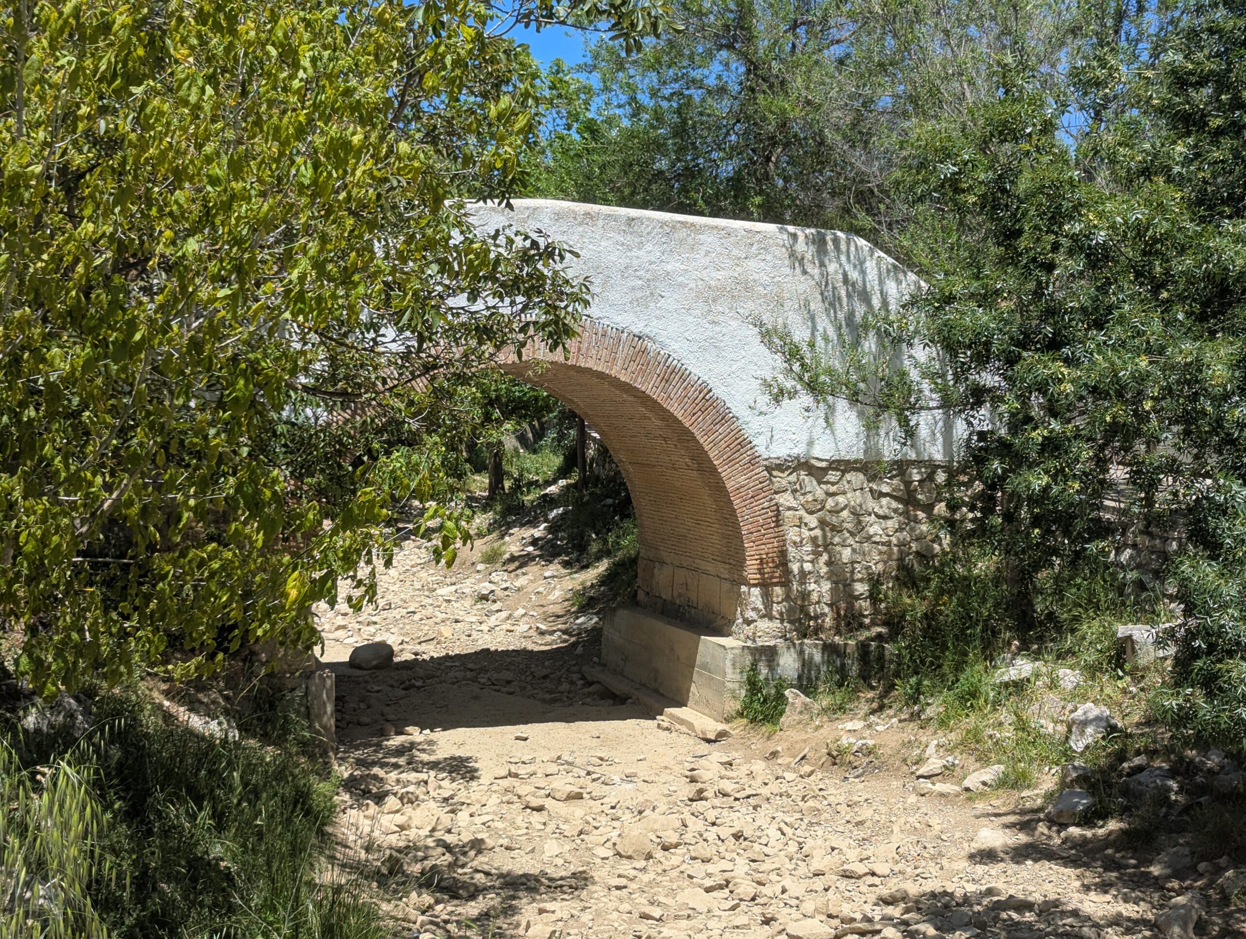 alfarnate-bridge-dry-river-eastofmalaga-jasonelliott