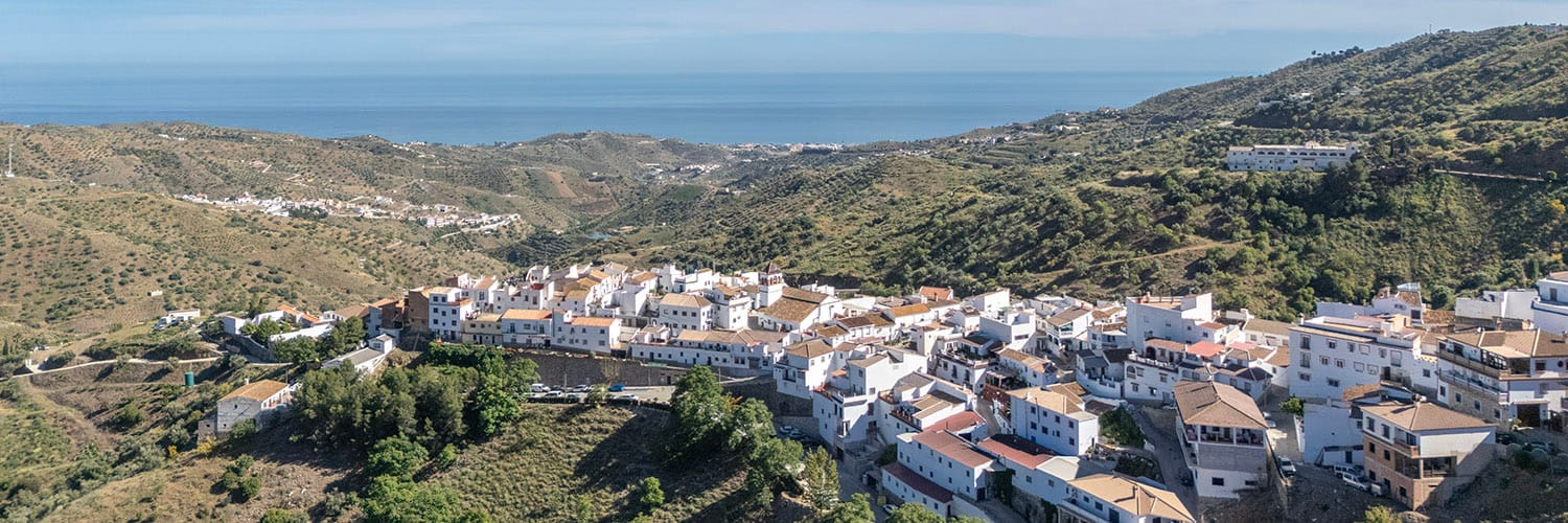 The beautiful village of Moclinejo, showing the sea in the background, and photographed from the air by Jason Elliott for the eastofmalaga.com website. The beautiful village of Moclinejo, showing the sea in the background, and photographed from the air by Jason Elliott for the eastofmalaga.com website.