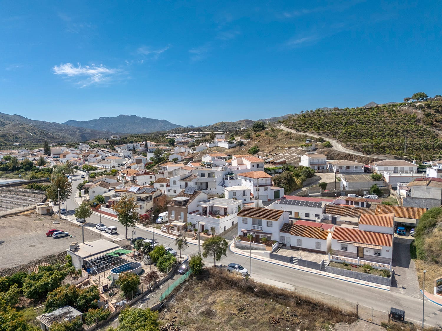 An aerial view of Triana, photographed by Jason Elliott for the eastofmalaga.com website. An aerial view of Triana, photographed by Jason Elliott for the eastofmalaga.com website.